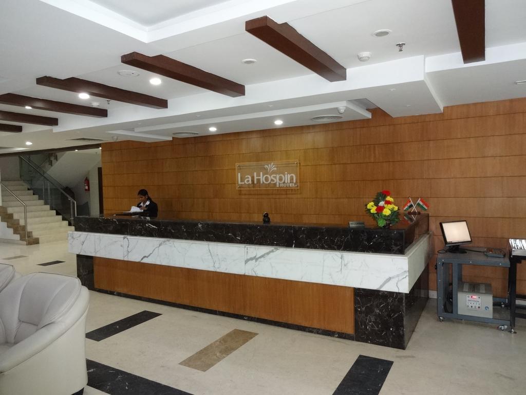 La Hospin Hotel Раджамандрі Номер фото