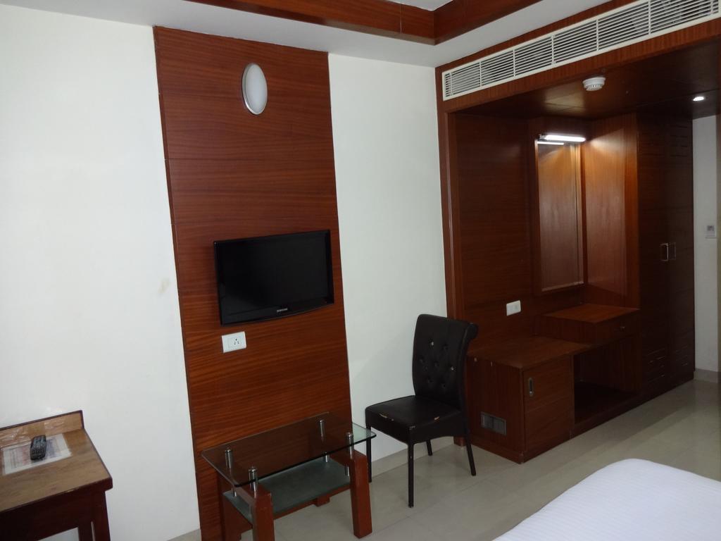 La Hospin Hotel Раджамандрі Номер фото